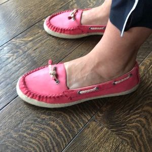 UGG Leather Bow Accents Espadrilles